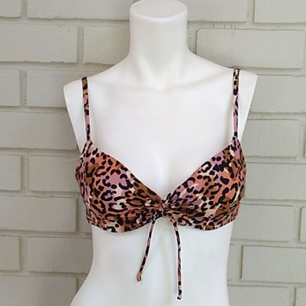 Shade & Shore Animal Print Bikini Top. Size 32 B NWT
